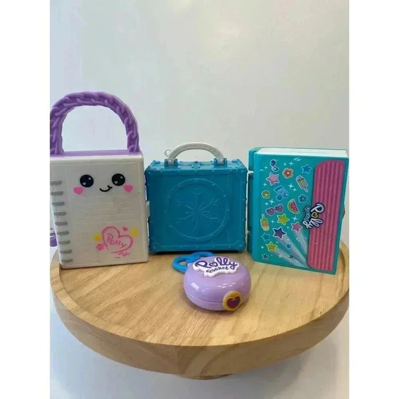 Polly Pocket Colorful Compact Playsets Collection - Fun Miniature Worlds - Picture 1 of 4
